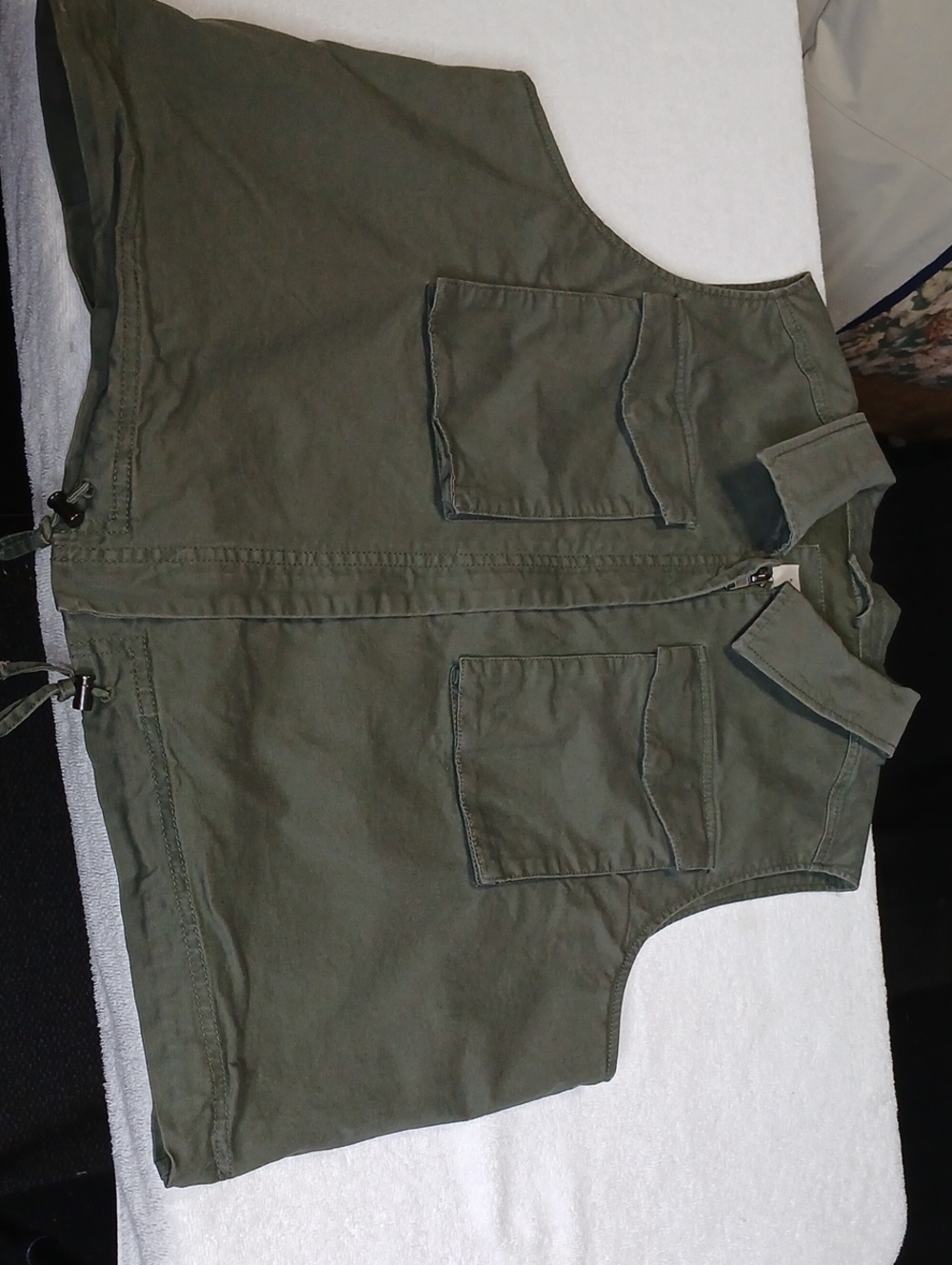 Men's Olive Cargo Shorts with Front Patch Pockets